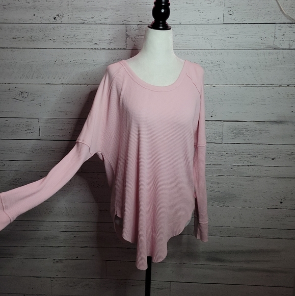 Aritzia Tops - Aritzia Tna Waffle Longsleeve Medium